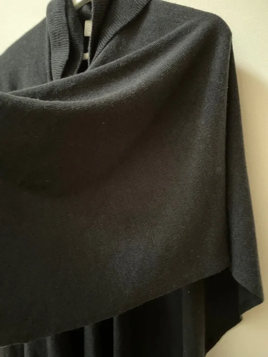 Open-Front Ruffle Shawl Sweater - Picture 4 of 4